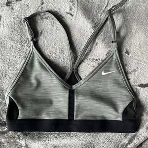 Nike Indy | Women’s Light-Support Padded V-Neck Sports Bra